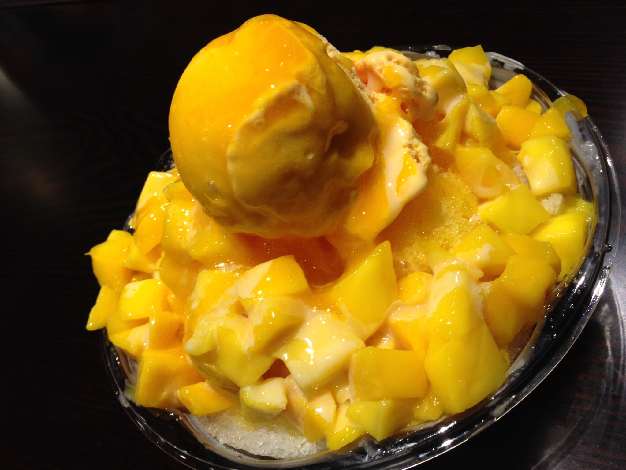 Mango Shaved Ice with Mango Ice Cream @ Mango Yummy
