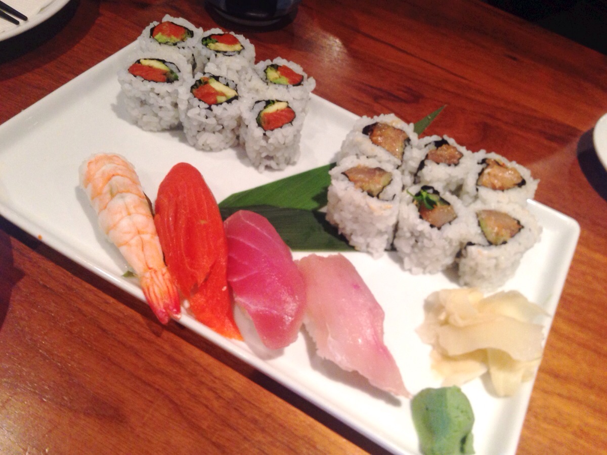 Nigiri Lunch Combo @ Hapa Izakaya Coal Harbour