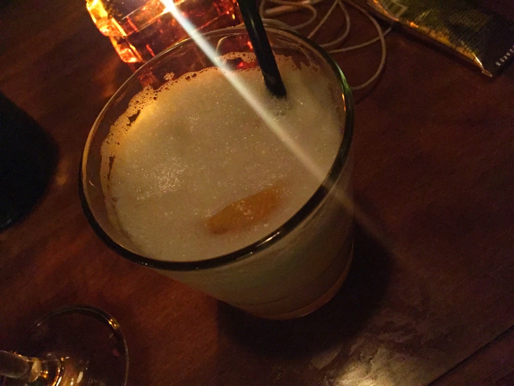 Lavender gin fizz