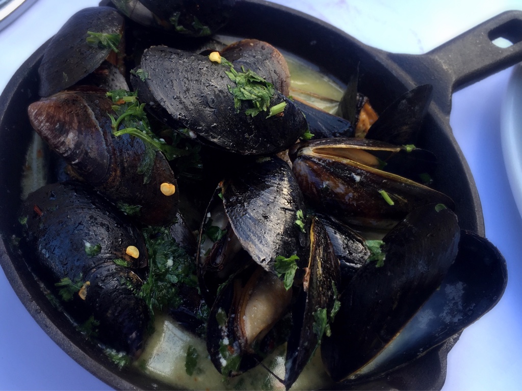 Steamed PEI Mussels