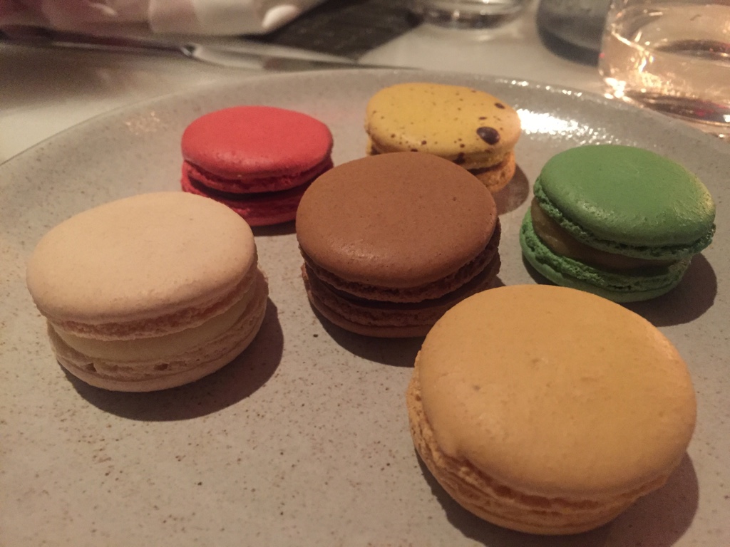 Sampling of Macaron
