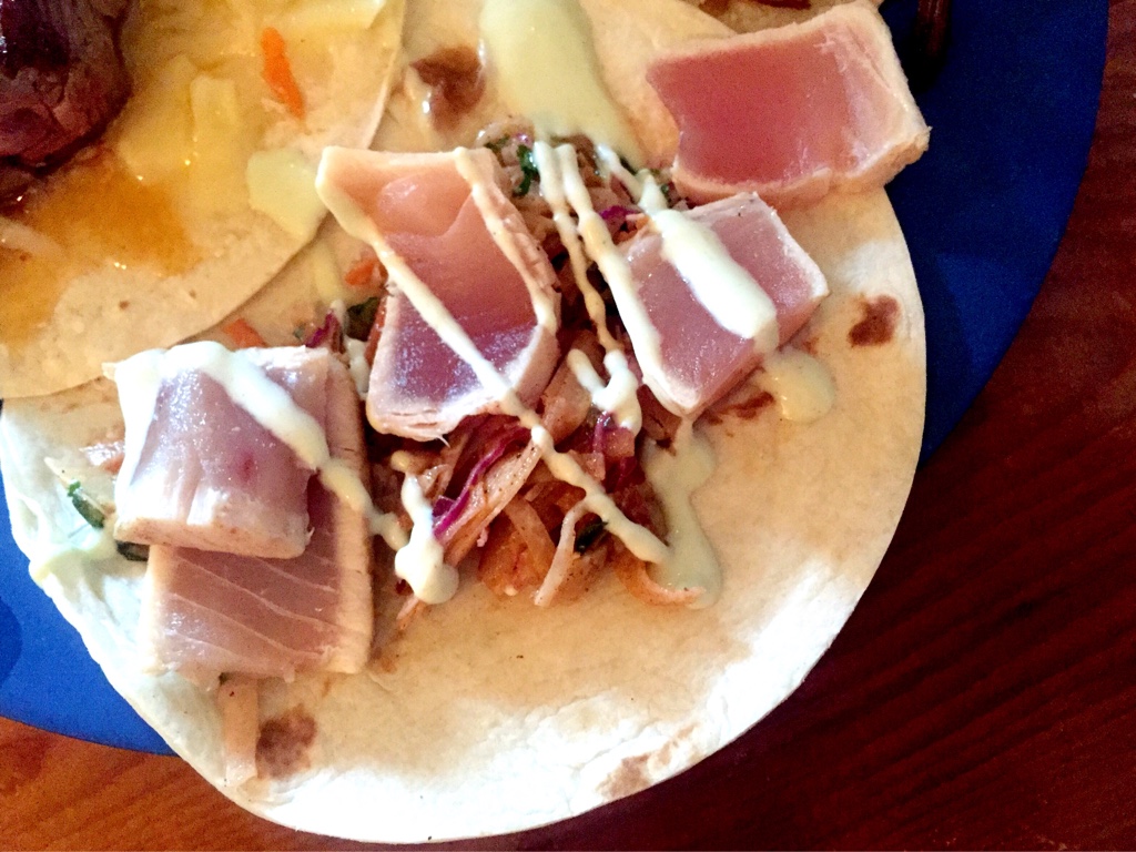 ATUN (Seared Albacore Taco)