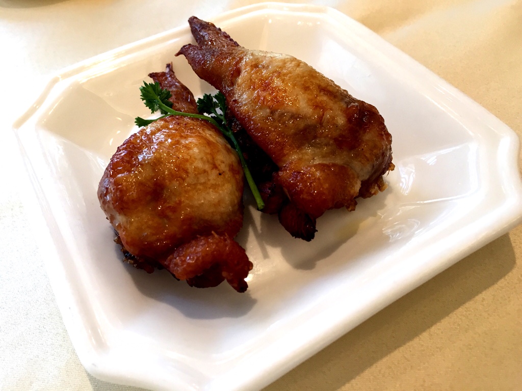 Fried Chicken Wings Stuffed with Sticky Rice