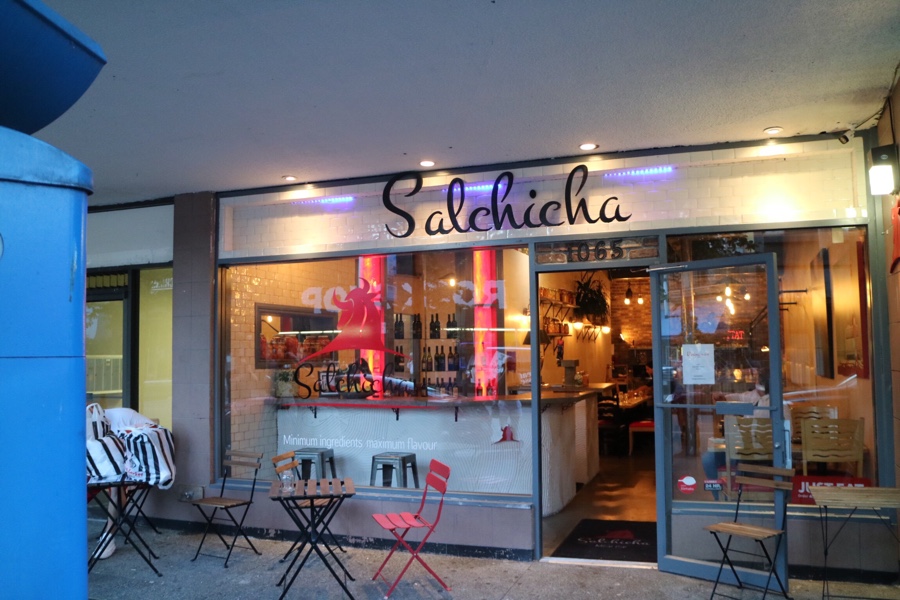 Salchicha Meat Bar