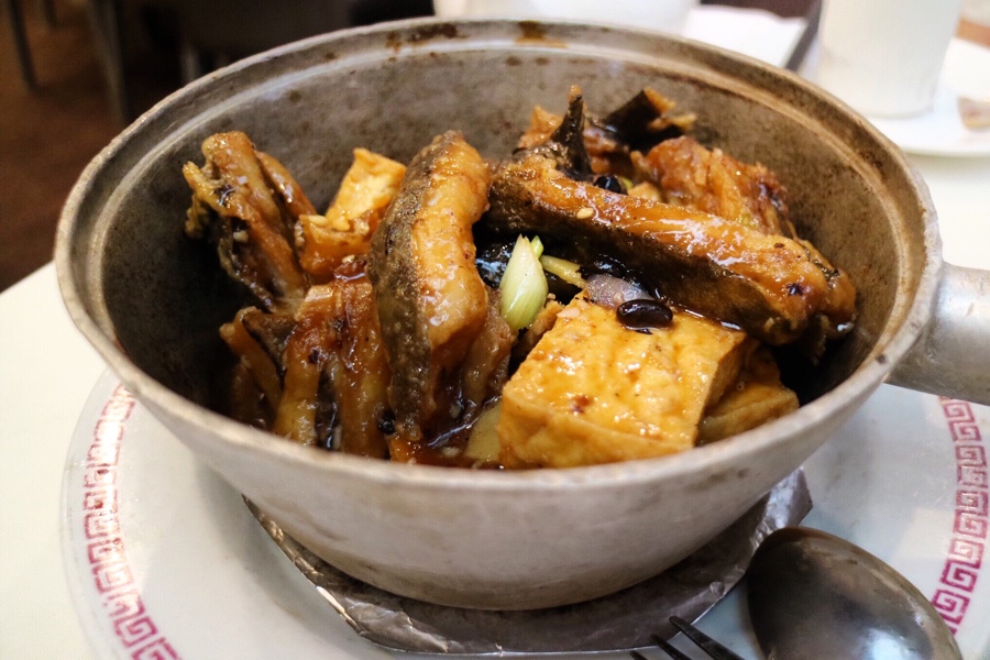 Black Cod Collar Hot Pot with Tofu and Black Bean Sauce