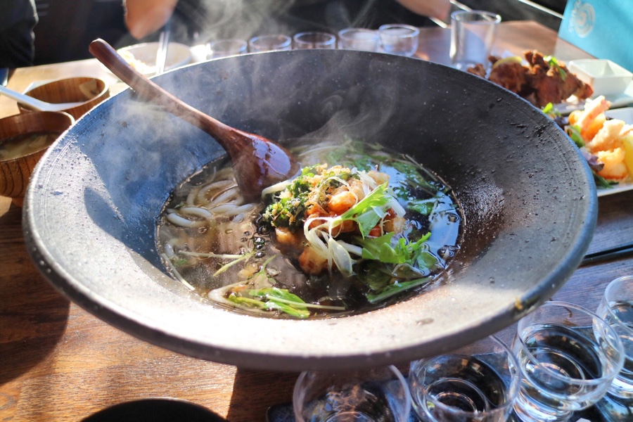 Jumbo Seafood Kaki-Age Udon 