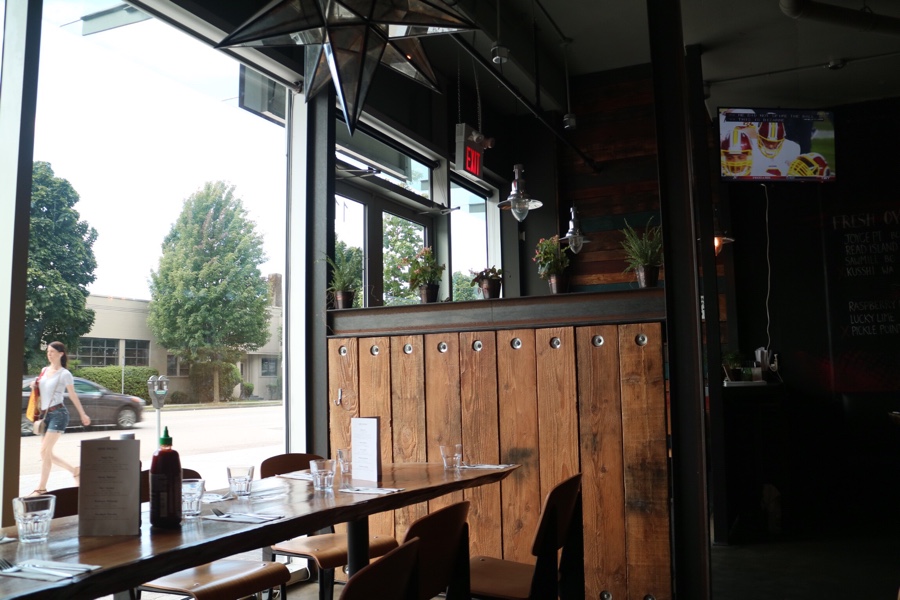 Bao Down Gastropub & Raw Bar