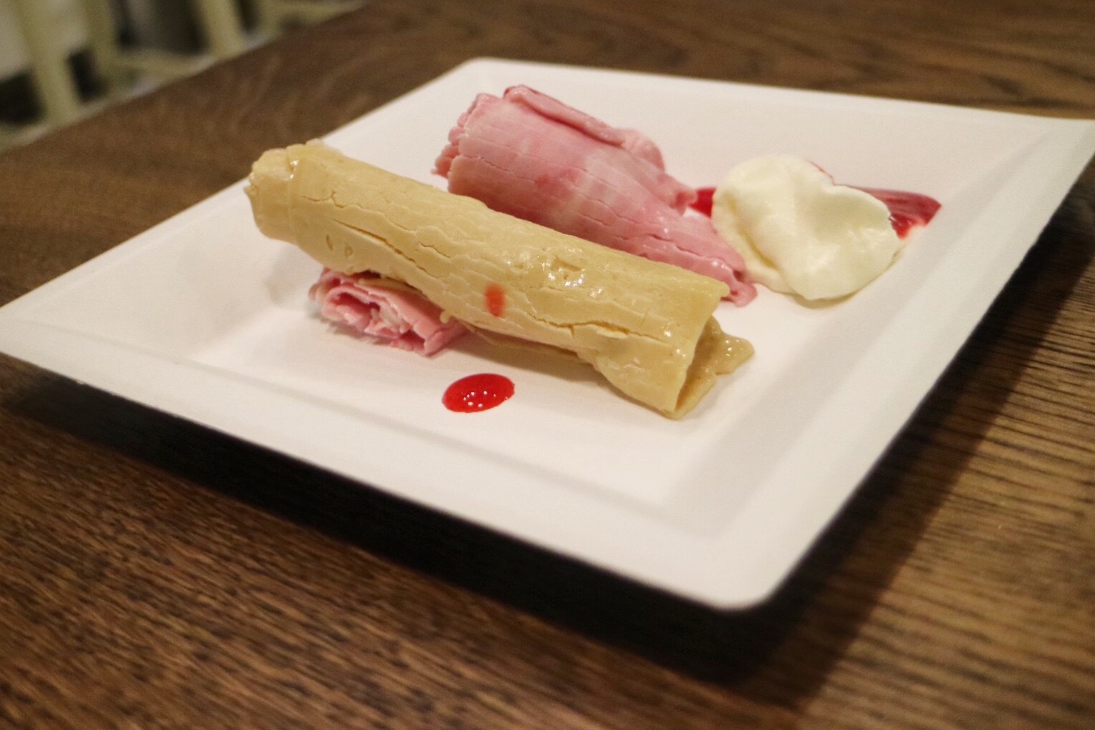 ice fried yogurt and ice fried yogurt gelato