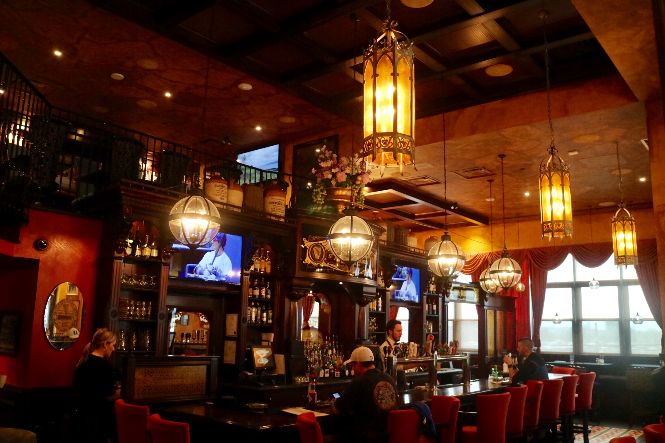 Dublin Crossing Irish Pub