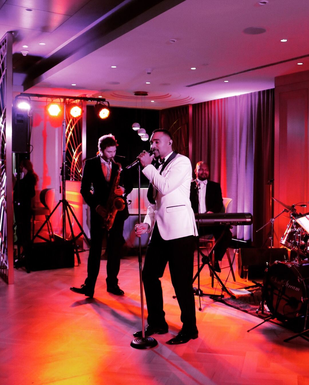 HJU:Z Lounge