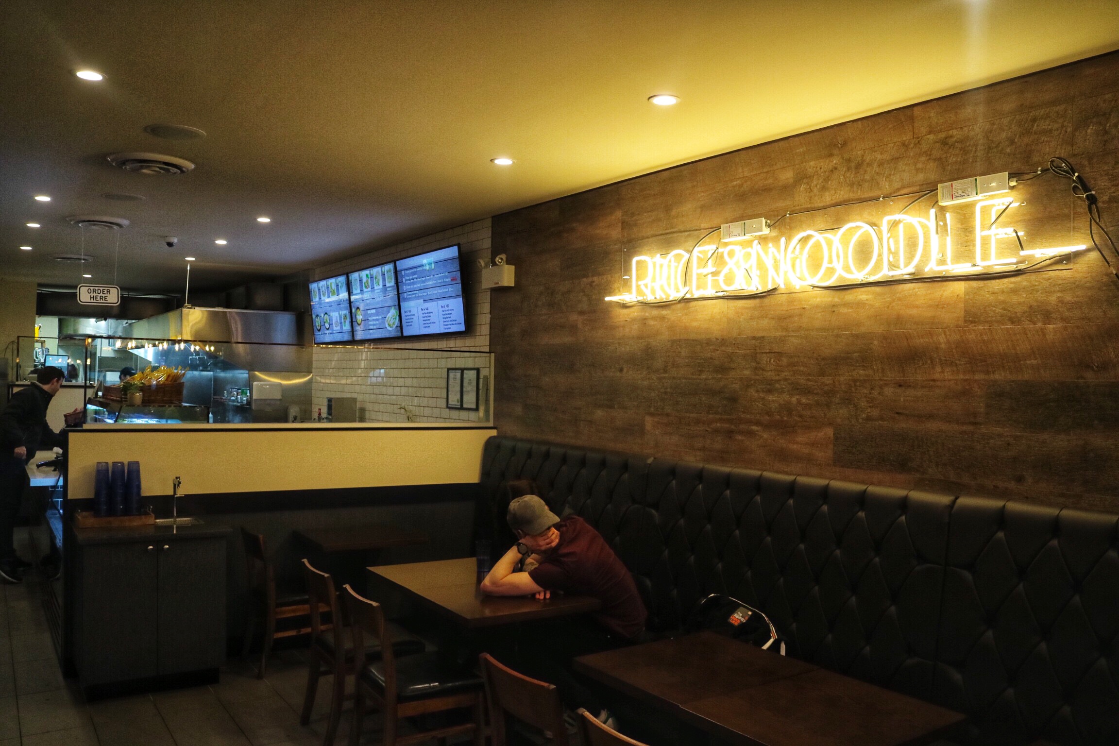Rice & Noodle, Robson Street