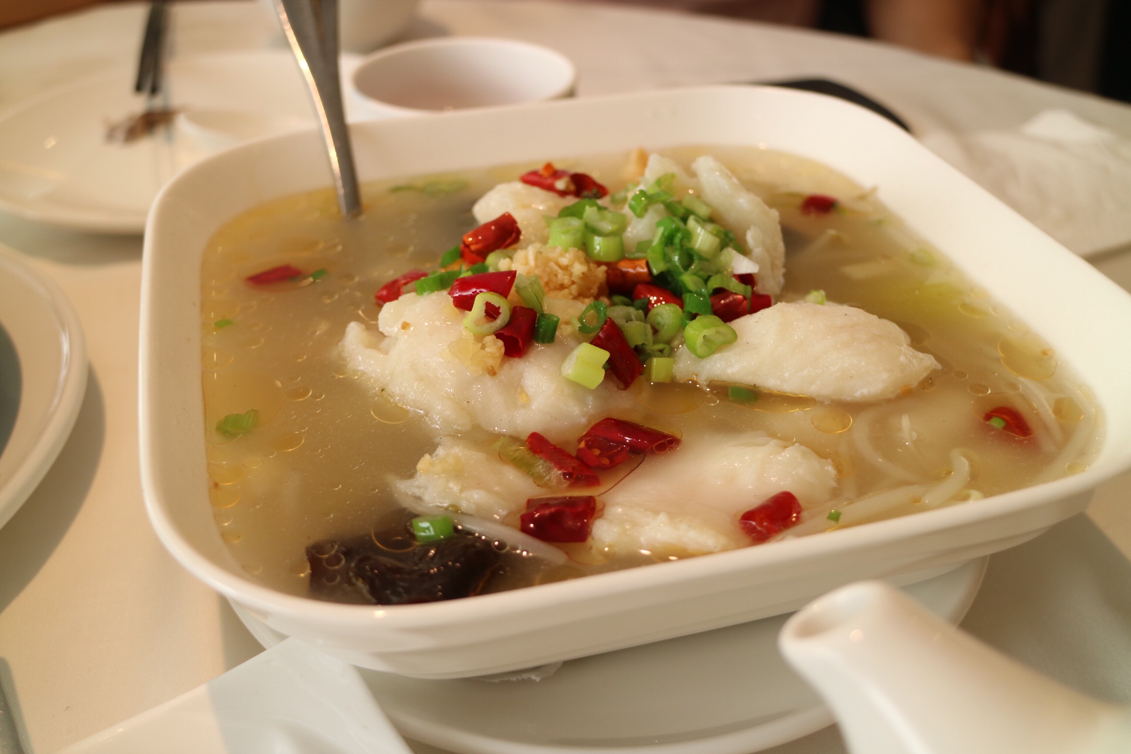 fish with pickled cabbage 酸菜鱼