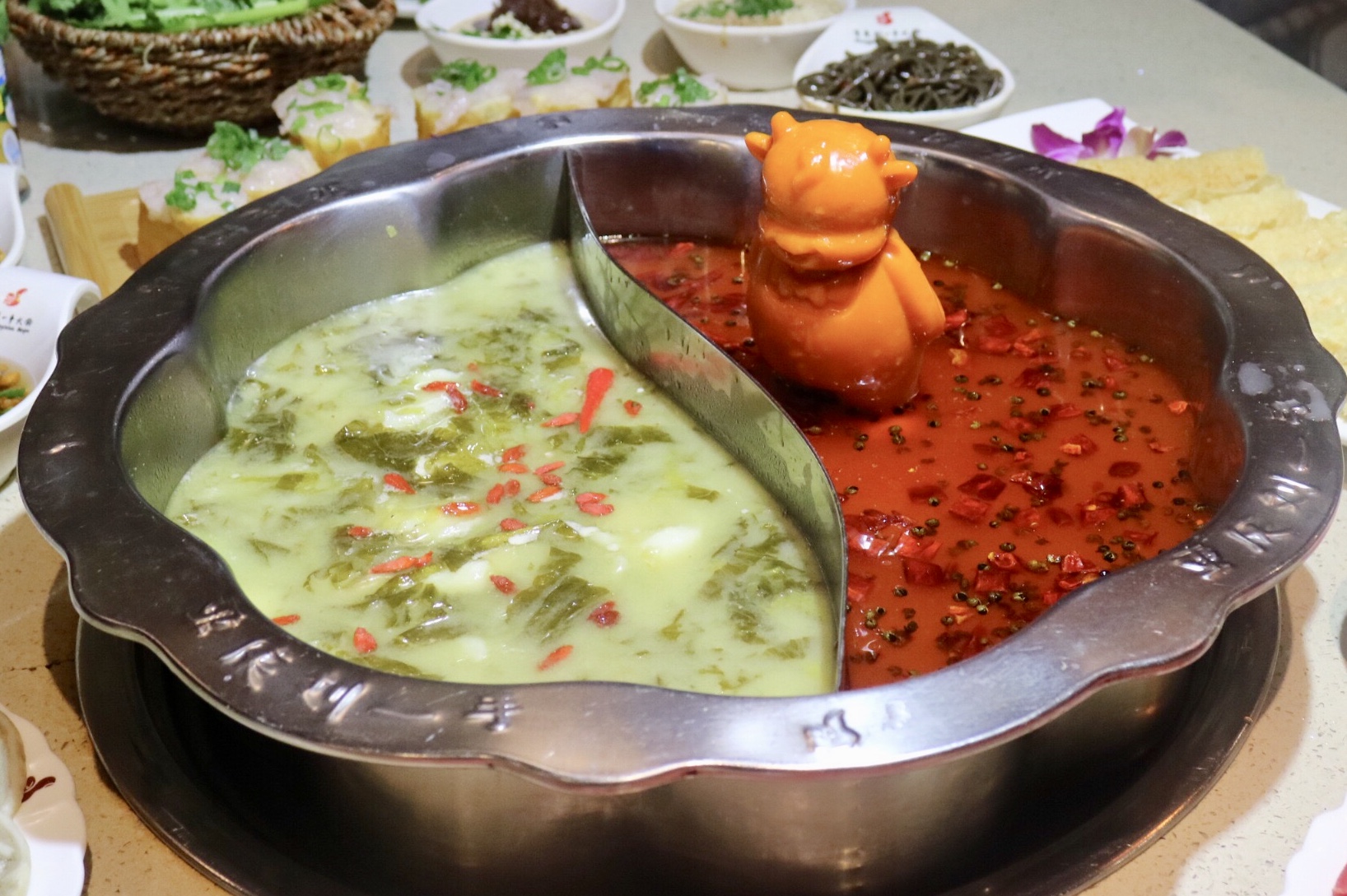 sauerkraut fish hot pot at Liuyishou Robosn