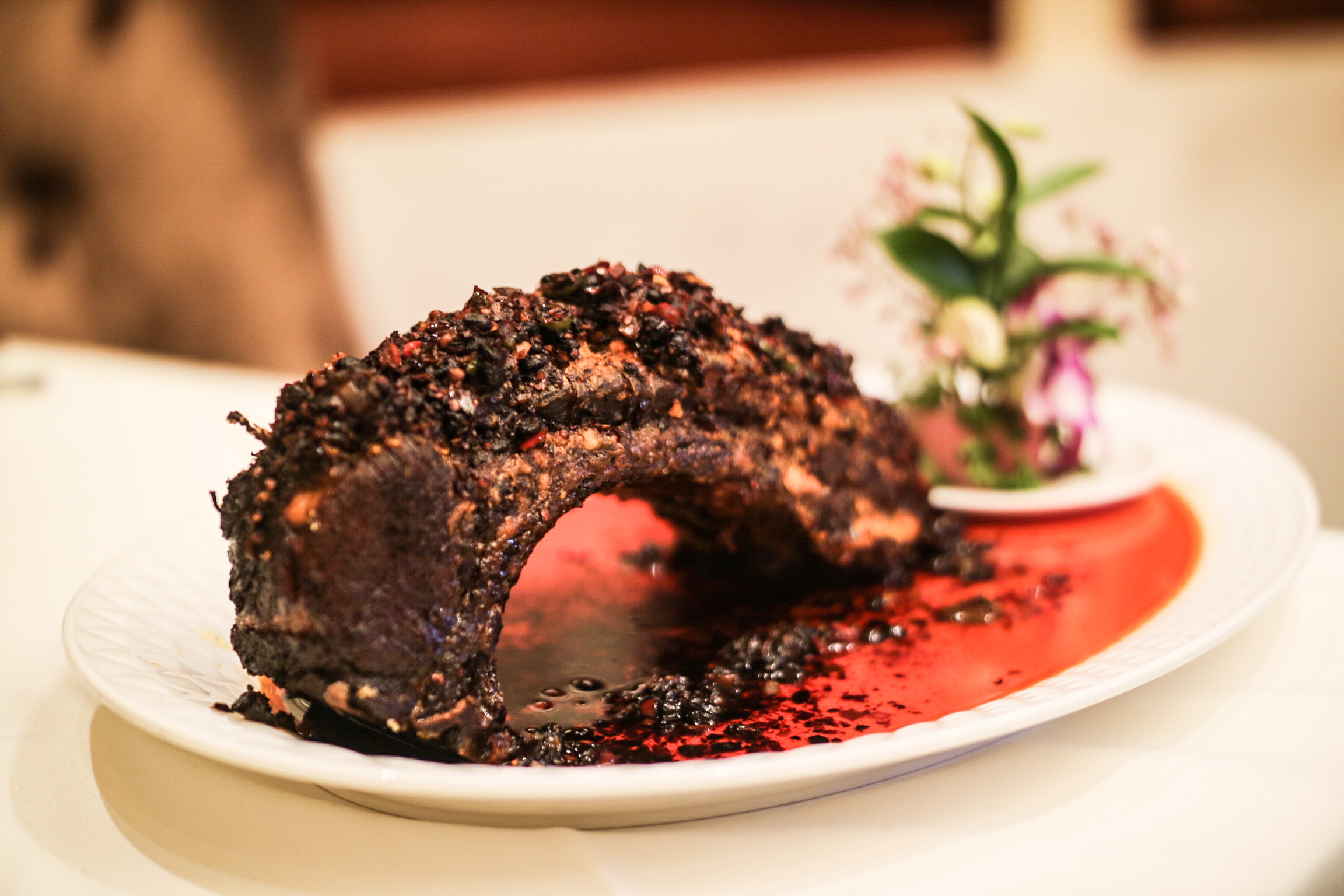 Pork Rib in Special Spicy Sauce (將軍過橋骨)